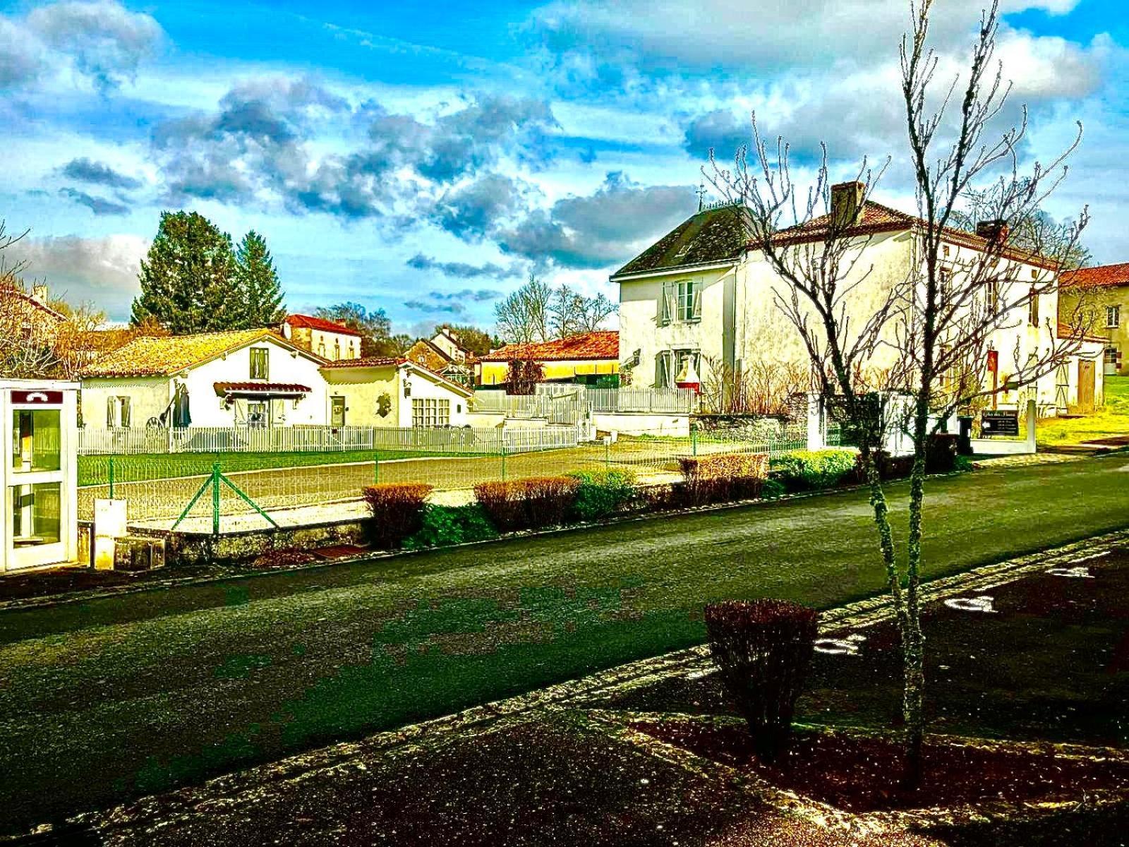 Gîte des Lavandes Oradour-Fanais Extérieur photo